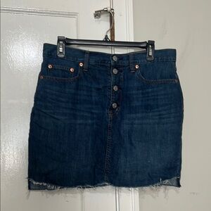 GAP Denim Button-Up Woman Skirt Size 30 or M/L